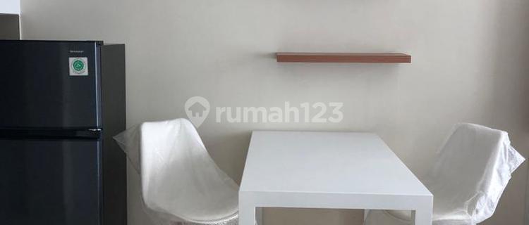 Apartemen Gandeng Jarang Ada Furnished View Swimming Pool Puri Orchad Jakarta Barat  1