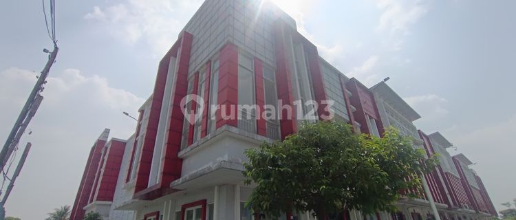 Shop House Back Hook Near AEON Mall, Close to Sentul City Toll Road, Bogor 1