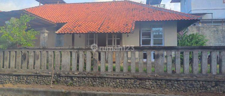 Di Jual Rumah Besar Dengan Nuansa Jimbaran 1