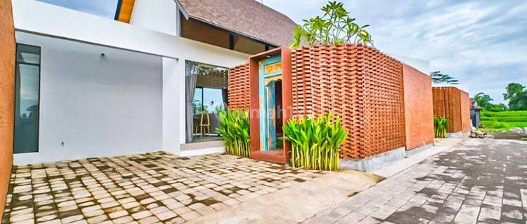 Di Jual Villa Tepi Sawah Style Modern Tropis  1