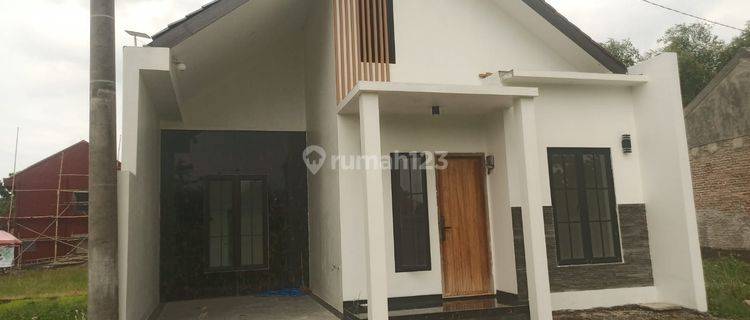 Rumah Watubelah Sumber dekat stadion Watubelah jl fatahillah 1