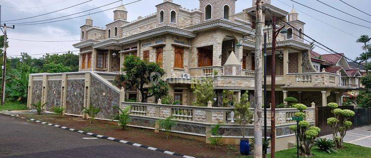 Rumah Villa Mewah Di Telaga Kahuripan Dekat Parung Bogor 1