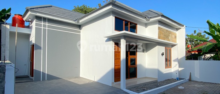 MINIMALIST HOUSE READY TO OCCUPY NEAR RINGROAD CAMPUS 1