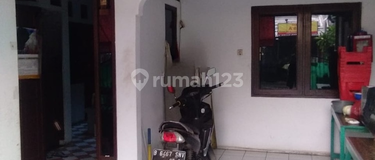 Quick Sale 17-Door Boarding House in Strategic Location, Bekasi City. 1