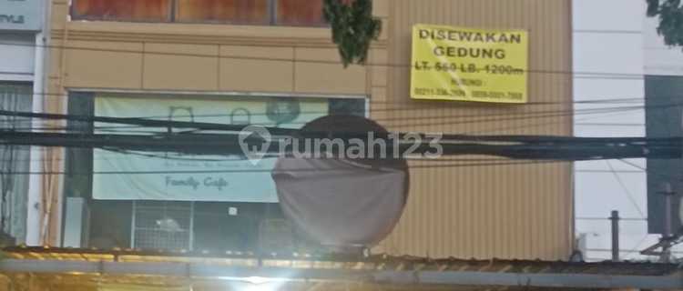 3-Story Shophouse in a Strategic Location on Jl. Besar H. Samanhudi, Sawah Besar, West Jakarta 1