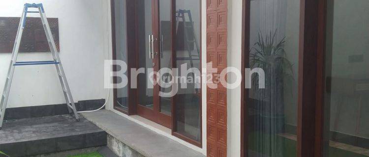 Rumah Minimalis Kualitas Villa Disewakan Di Renon 1
