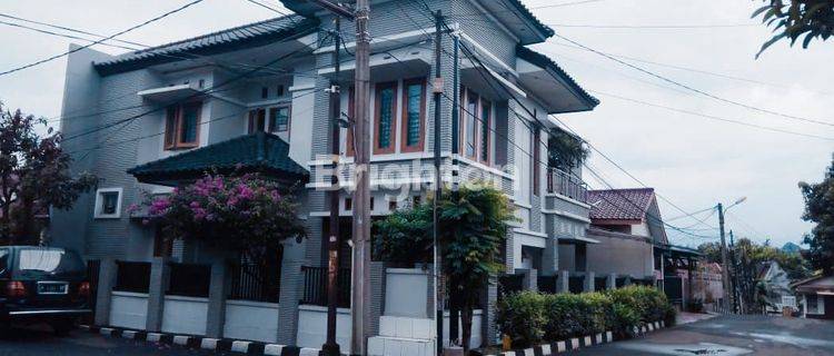Rumah Bagus Dan Kokoh Di Indraprasta 1