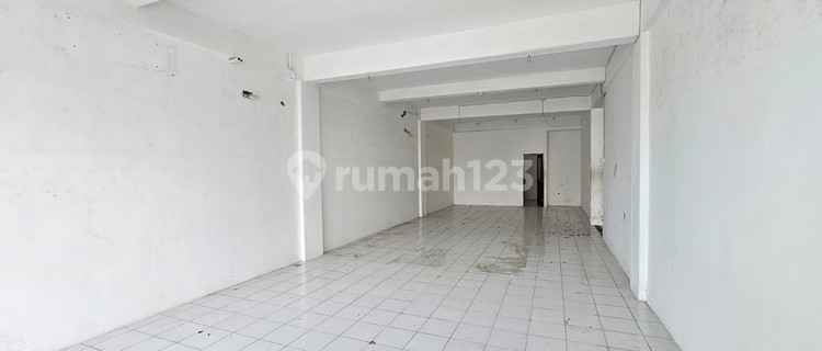 3-Storey Shop House in Gatot Subroto Barat Area, Denpasar 1