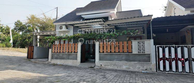 Rumah Semi Furnish Siap Huni Dengan LB 125  Di Sedayu 1