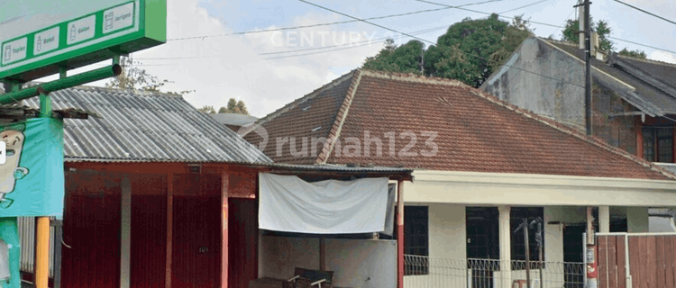 Roadside Shophouse in Bantul, 450 M from Niten Market for Business 1