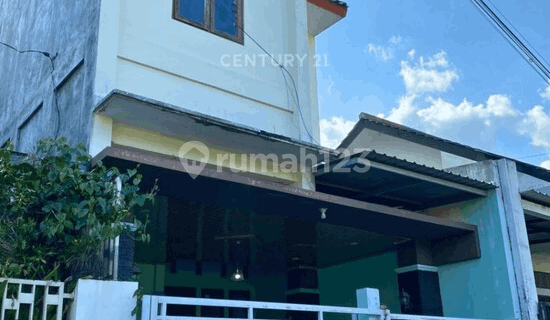 Rumah 2Lt Hanya 600 M Dari SD Model Sleman Cocok Untuk Hunian 1