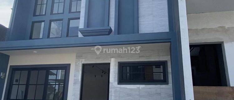 Rumah 2 Lantai Siap Huni Strategis Gratis Biaya Di Pusat Kota Bogor  1