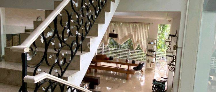 Dijual Rumah Mewah View Lapang Golf Di Cigadung Bandung 1