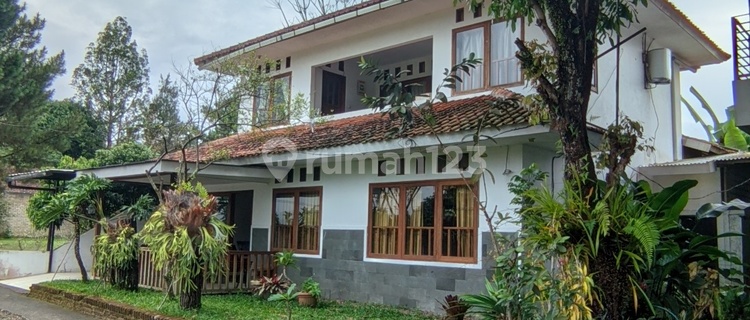 FOR SALE 2-STORY HOUSE IN LEMBANG 1
