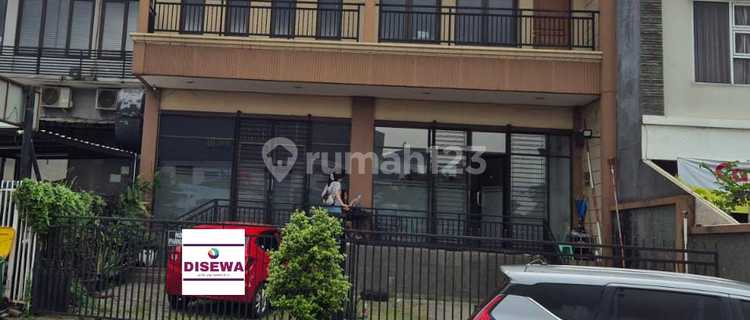 Two-story shop house with a building area of 530 m2, ready for use in Ciangsana, Bogor. 1