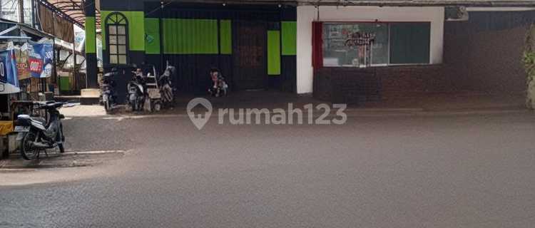 Strategic 4-story ready-to-use rowhouse shop in Kayuringin, Bekasi. 1