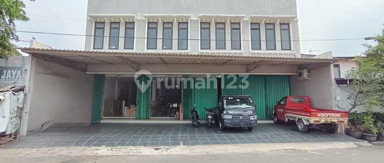 2-Story Shop-House 2 Units Ready to Use on Agus Salim Street, Bekasi 1