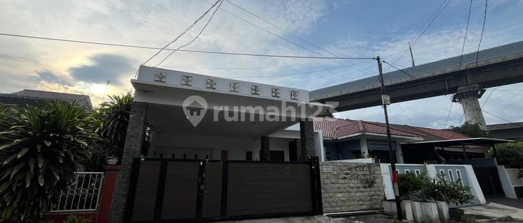 Rumah 2 Lantai Bagus Cantik SHM di Perumahan Taman Galaxy Bekasi 1