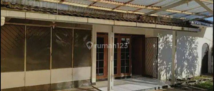 Rumah Bagus Semi Furnished Dalam Komplek Area Cibeunying  1