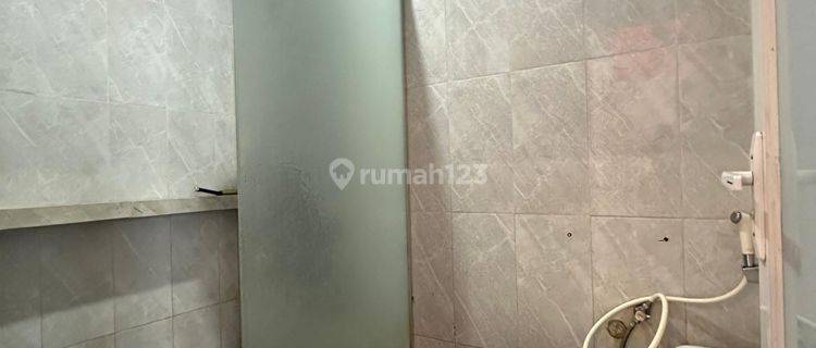 di Jual Rumah Cantik 2 Lantai Jl.karya Wisata, Medan 1