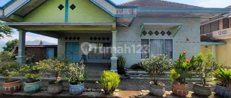 Land + House for Sale in Bulukerto, Batu, Malang 1