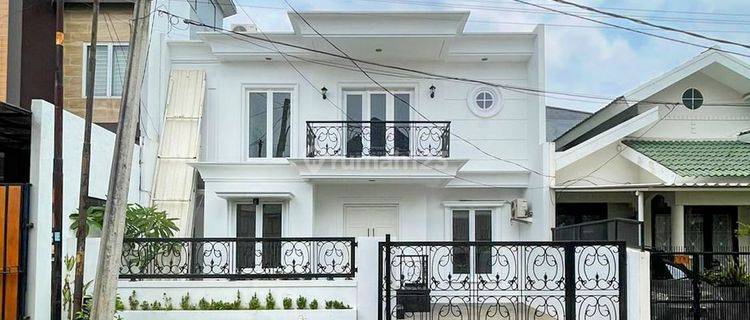 Dijual Rumah Modern Siap Huni Lokasi Strategis di Bintaro Jaya Sektor 1