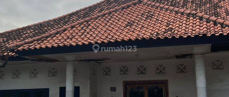 Dijual Tanah + Bangunan Bekas Hotel Strategis Lokasi Gatsu Tengah 1