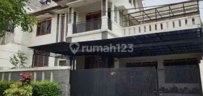 Disewakan Rumah Mewah 2 Lantai Di Komp Setiabudi Regency Dekat UPI 1