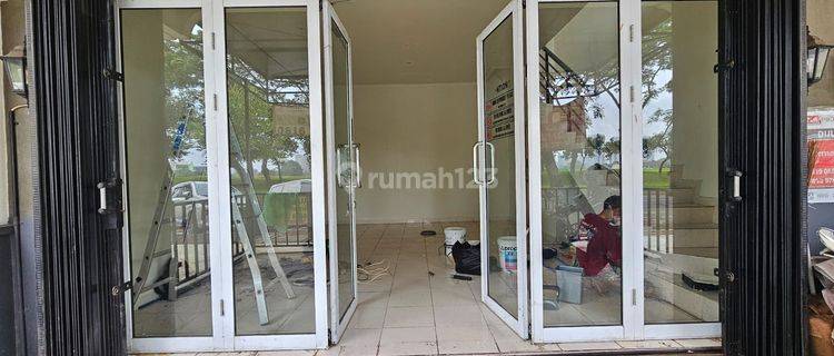 Ruko Pinggir Jalan. Ramai Dilalui Kendaraan. Dekat Klinik Siloam Kelapa Dua. Dekat Sekolah Tarakanita Dan Stella Maris 1