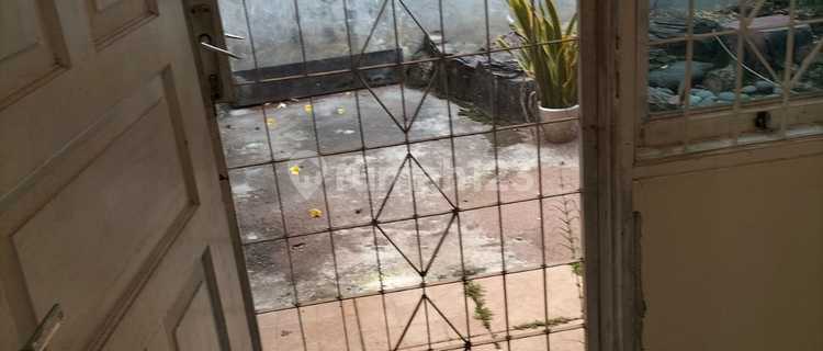 For Sale: House in a Well-Organized Area, Villa Melati Mas Serpong 1