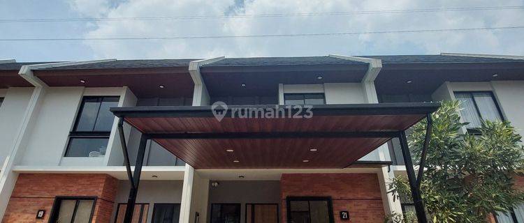 Di Kontrakan Rumah Baru 3kt Semifurnish , Cluster Sutera Sawangan 1
