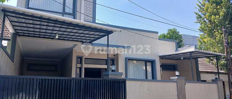 FOR RENT: LUXURY FURNISHED HOUSE IN SUMURBOTO, BANYUMANIK, SEMARANG 1
