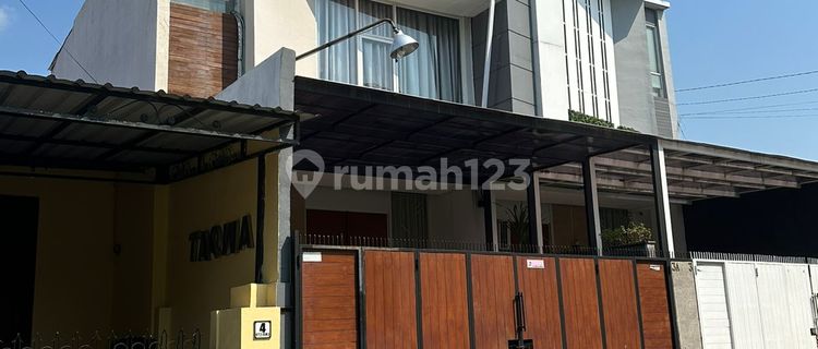 DIJUAL RUMAH SIAP HUNI DNG FASILITAS KOLAM RENANG DI KRAPYAK SEMARANG 1