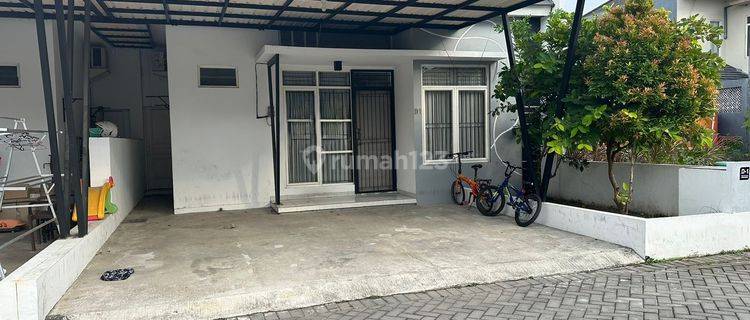 Sewa Rumah di Newton Boulevard  1