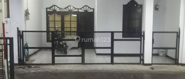 Rumah SHM Lokasi Strategis di Perum 1 Karawaci, Tangerang 1