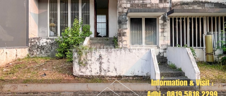 Rumah Dalam Kompleks Besar Dekat Tol Jakbar 1
