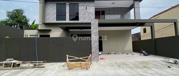 Rumah Mewah Premium 2 Lantai Di Utara Jogja Bay Wedomartani 1