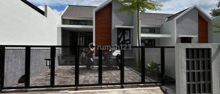 Rumah Modern Scandinavian Di Mlati Sleman 1