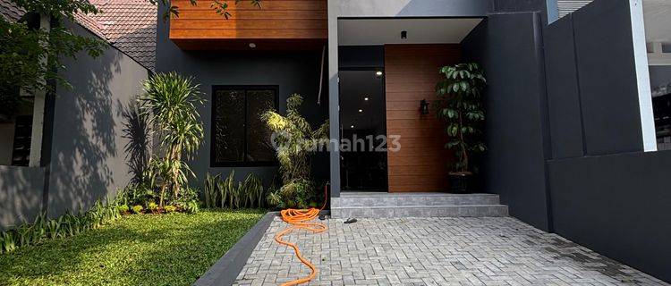 Rumah Bagus SHM BSD Giri Loka, Tangerang 1