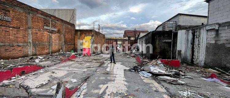 DISEWAKAN TANAH LOKASI STRATEGIS PINGGIR JALAN 1