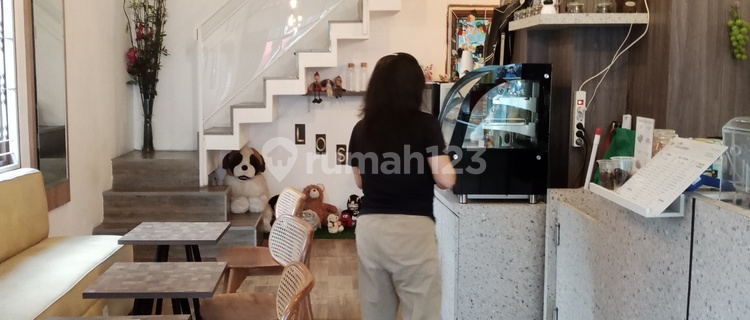 Strategic and Unique Shop House for Sale, Prime Location on Main Road. 1