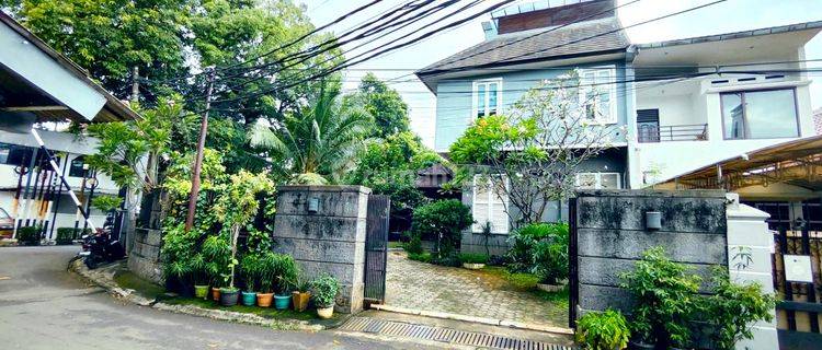 Rumah di Hook Lokasi Strategis Design Modern Classic Lebak Bulus 1