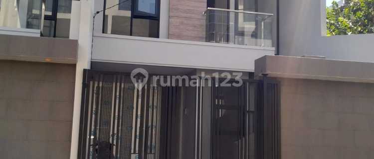 Dijual Rumah 3 Lantai Siap Huni Brand New 1