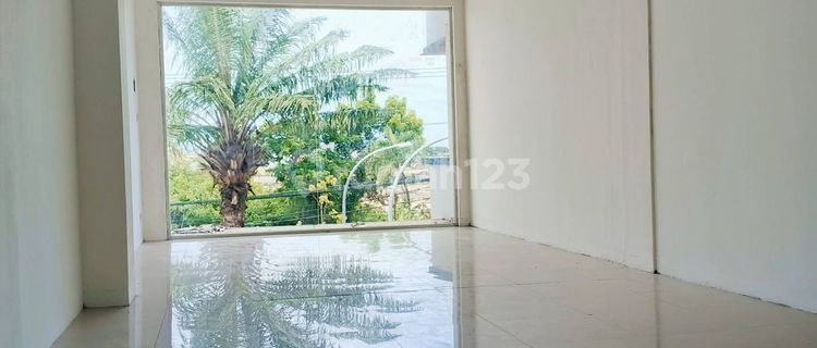 2-Story Shop House for Rent in the City Center on Sunset Road Bali 1