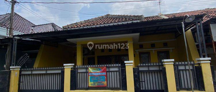 Di Sewakan Rumah Semi Furnished Di Gemolong Lokasi Strategis 1