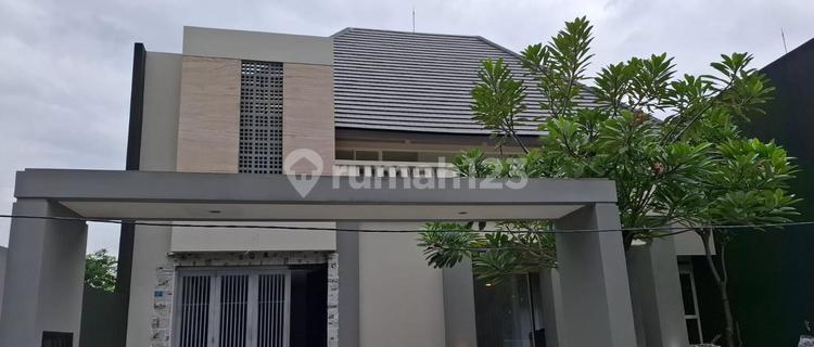 Dijual Rumah Graha Family Full Furnish Ada Pool Siap Huni 1