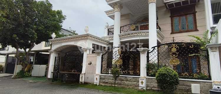 For Sale Classic Luxury 2-Story Kebonsari Elveka House 1