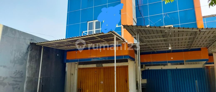 For Sale: 3-Story Commercial Shop House Ready for Use on Kalijudan Street 1