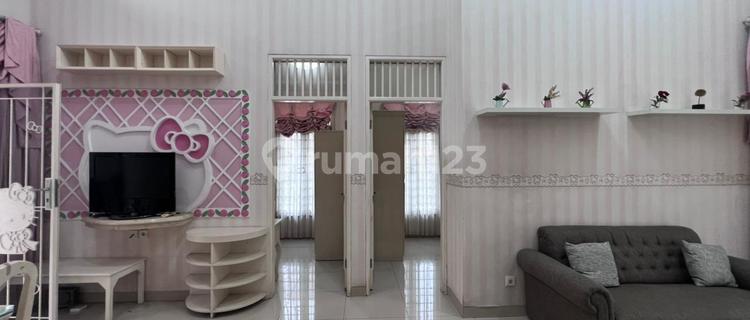Beautiful Move-in Ready House with Strategic Hook in Bromo Park, Lippo Karawaci 1