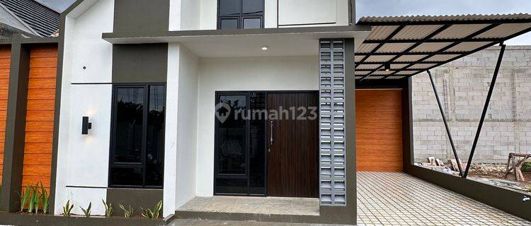 Rumah Modern Pinggir Jalan Utama di Sawangan Depok 1